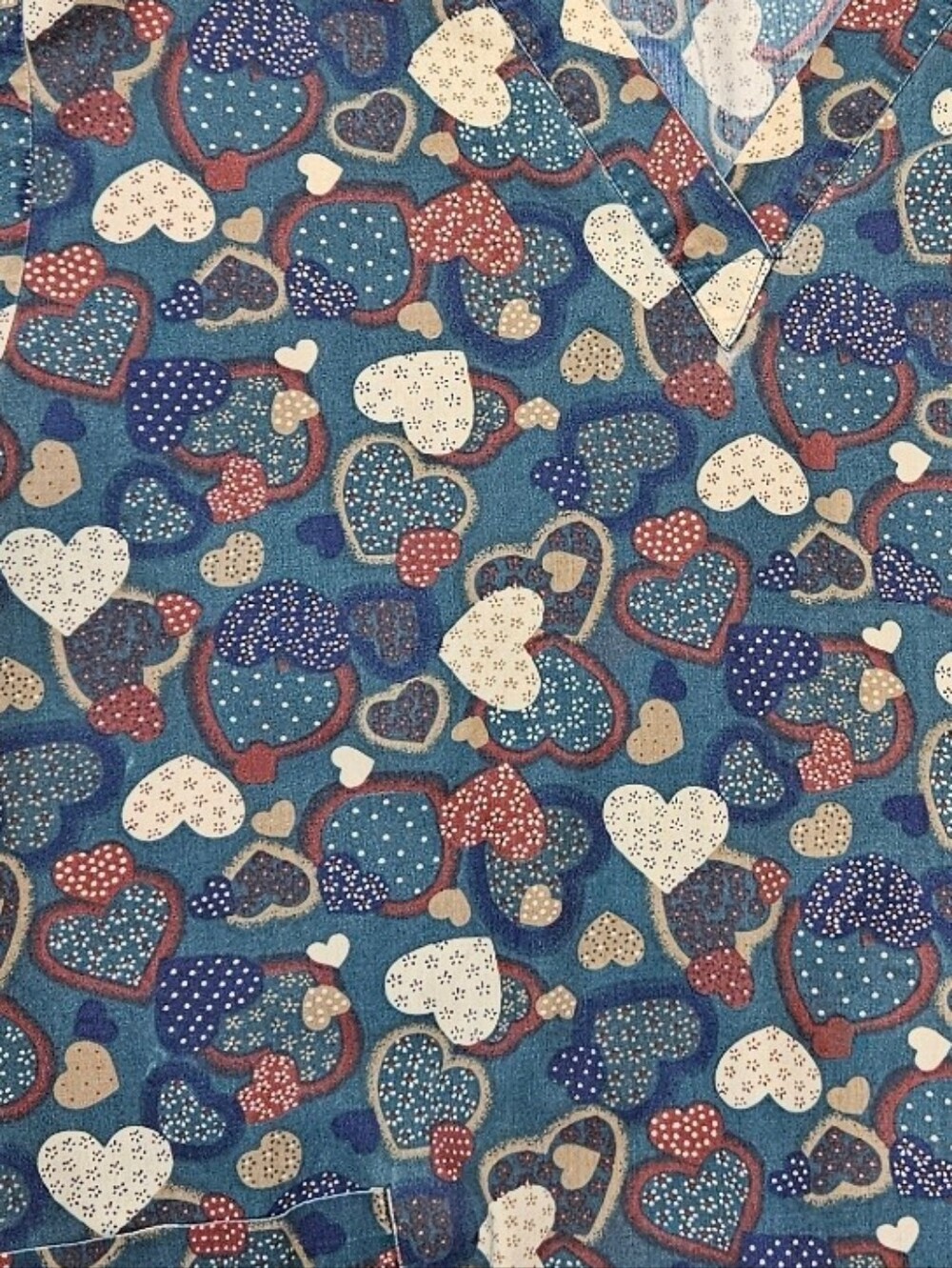 Hearts Scrub Set - Picture 2 of 2